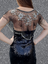 Charger l'image dans la galerie, Cache épaule Charlie - En tulle noir et sequins et strass argentés. Taille Unique. Made in China