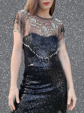 Charger l'image dans la galerie, Cache épaule Charlie - En tulle noir et sequins et strass argentés. Taille Unique. Made in China