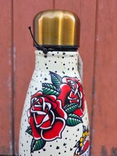 Charger l'image dans la galerie, Gourde isotherme - Tatoo Old school. Esprit vintage &amp; rebelle. 500 ml. Teremity Jones
