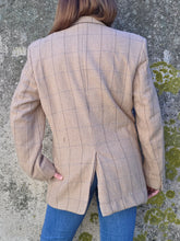 Charger l'image dans la galerie, Blazer boyish vintage Swan - Tweed beige et gris.Taille XL, 42, 44. Cerruti 1881. Made in Switzerland.
