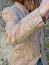 Charger l'image dans la galerie, Blazer boyish vintage Swan - Tweed beige et gris.Taille XL, 42, 44. Cerruti 1881. Made in Switzerland.
