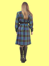 Charger l&#39;image dans la galerie, Robe vintage Lisa - Carreaux colorés. Taille M, 38, 40. Guy Dubouis. Made in France
