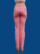 Charger l&#39;image dans la galerie, Pantalon &quot;Seconde&quot; Megan - Jean en coton rose. Taille S, 36, 38. Armani Jeans. Made in China
