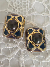 Charger l'image dans la galerie, Boucles d'oreilles Diane – Cabochons Baroques et Émail Bleu Byzantin
