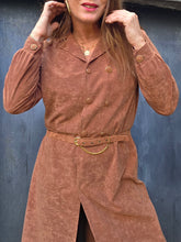Charger l'image dans la galerie, Trench vintage Florence - En suédine marron chocolat 70s. Taille L, 40, 42. Made in France
