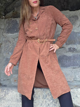 Charger l'image dans la galerie, Trench vintage Florence - En suédine marron chocolat 70s. Taille L, 40, 42. Made in France
