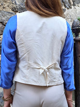 Charger l'image dans la galerie, Gilet vintage Amy - A frange de perles. Rayés écru et bleu. Taille M, 38, 40.
