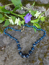 Charger l'image dans la galerie, Collier sautoir Marina - Perles Facettées Bleu Cobalt.  Style Chapelet
