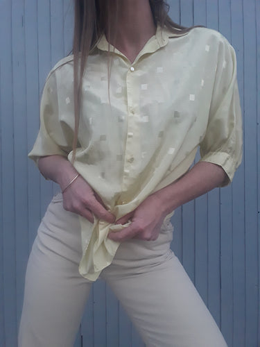 Chemisier Couleurs Vintage, jaune pâle irisé à motifs géométriques. Taille XL, 42, 44