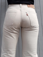 Charger l&#39;image dans la galerie, Jean Levi&#39;s 501 XX Sandra - Coton Blanc cassé. Taille S, 36, 38. W29 L34
