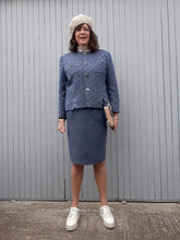 Charger l&#39;image dans la galerie, Ensemble Couleurs Vintage, blazer et jupe crayon bleu , taille XXL, 44, 46. Albert Mil
