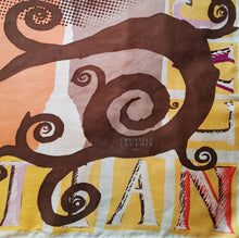 Charger l&#39;image dans la galerie, Foulard vintage Léna - Christian Lacroix Paris. 87 x 83
