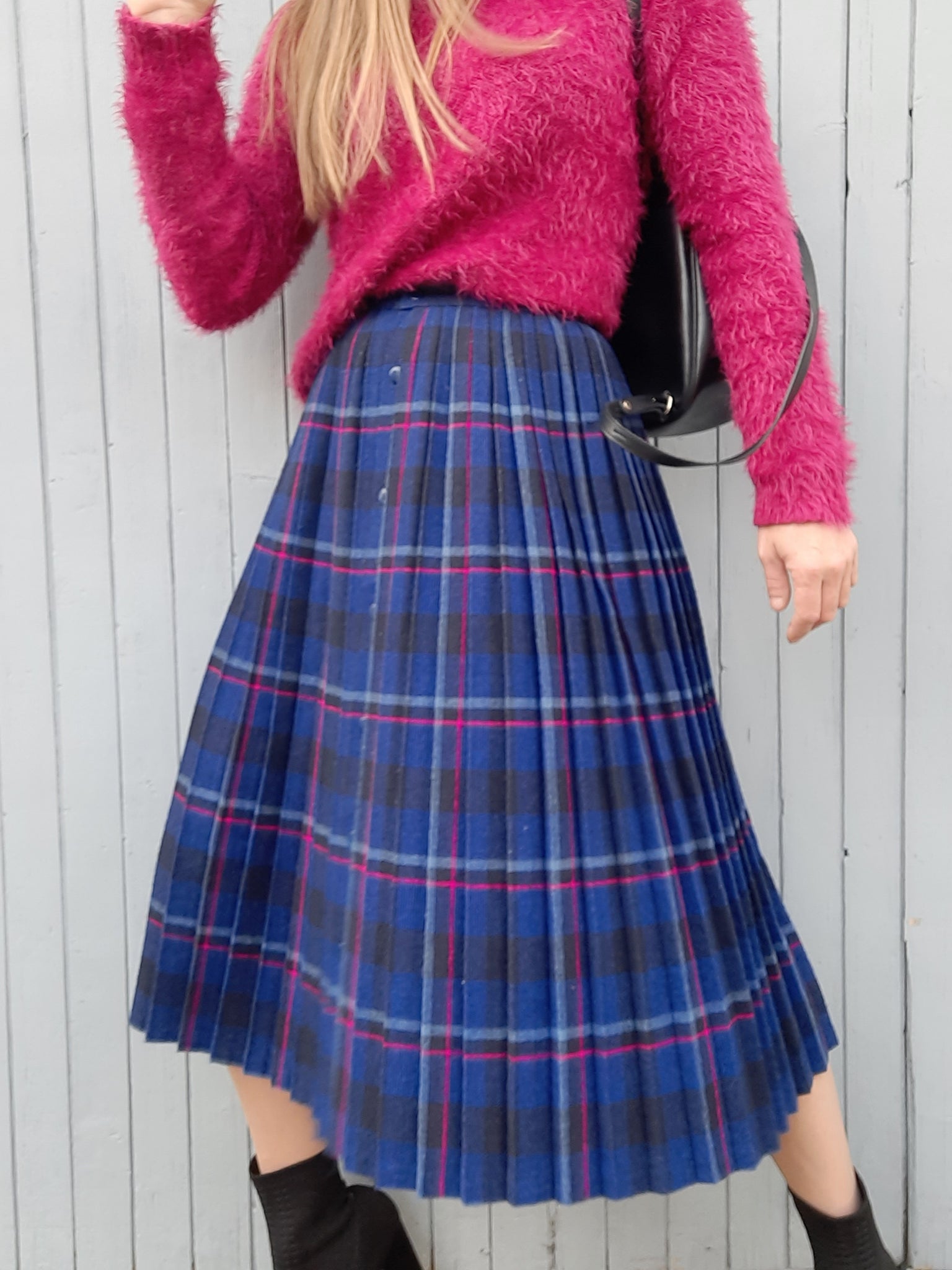 Longue jupe plissée en laine rose fuchsia vintage 70's Longue jupe plissée en laine rose fuchsia vintage 70's