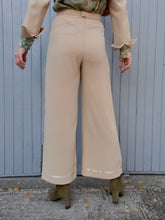 Charger l&#39;image dans la galerie, Ensemble vintage Maury - Blazer et pantalon fendu. Beige. Taille S, 36, 38. Made in France
