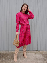 Charger l&#39;image dans la galerie, Robe plissée vintage Églantine - Imprimé floral irisé. Taille M, 38, 40. Devernois. Made in France.
