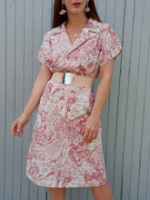 Charger l&#39;image dans la galerie, Robe vintage Nadia - Maxi paisley vieux rose, double boutonnage. Taille XL, 42,44
