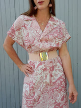 Charger l&#39;image dans la galerie, Robe vintage Nadia - Maxi paisley vieux rose, double boutonnage. Taille XL, 42,44
