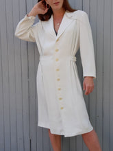 Charger l&#39;image dans la galerie, Robe vintage Colombe - Blanche. Taille XXL, 44, 46. Caroline Rohmer. Made in France.
