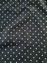 Charger l&#39;image dans la galerie, Top vintage Abby - Pois blancs sur fond noir. Taille XXL, 44, 46. Cacharel. Made in France
