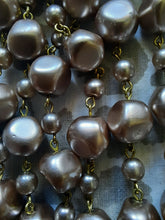 Charger l'image dans la galerie, Collier Darcy - Double rangs de perles champagnes. Agatha. Made in France
