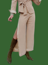 Charger l&#39;image dans la galerie, Ensemble vintage Maury - Blazer et pantalon fendu. Beige. Taille S, 36, 38. Made in France
