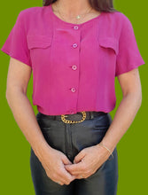 Charger l&#39;image dans la galerie, Chemise vintage Emilia - Soie fuchsia. Taille S, 36, 38. Fink Modell.
