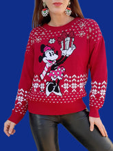 Charger l&#39;image dans la galerie, Pull &quot;Seconde&quot; Carla - Rouge Minnie. Taille M, 38, 40. Disney, Mickey and Friends.
