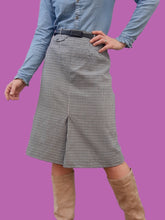Charger l&#39;image dans la galerie, Jupe vintage Belinda - Pure laine et carreaux vichy bleus et blancs.Taille XS, 34, 36. Gor-Ray. Made in UK
